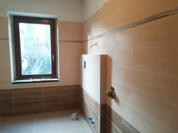 Rifacimento bagni - posa pavimenti e rivestimenti